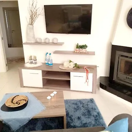 Apartmán With 2 Bedrooms In With Wifi *