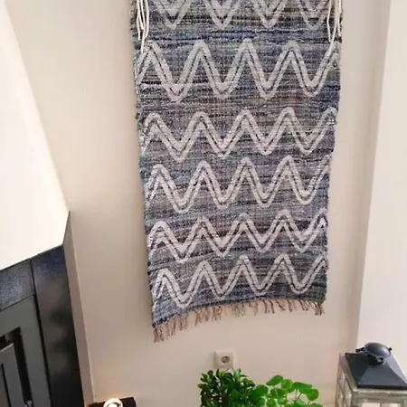With 2 Bedrooms In With Wifi