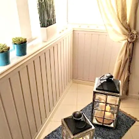 With 2 Bedrooms In With Wifi Apartmán *