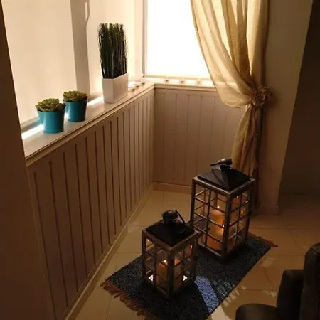 With 2 Bedrooms In With Wifi