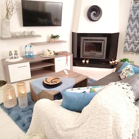 With 2 Bedrooms In With Wifi Braga